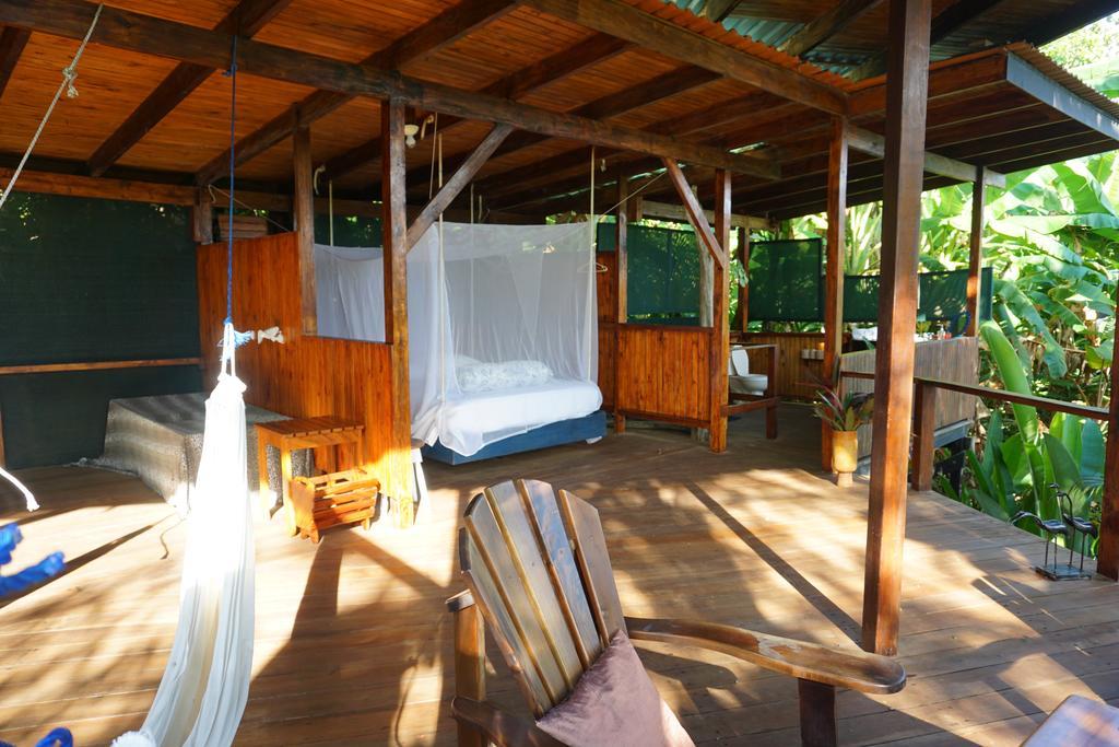 Lookout Inn Beach Rain-Forest Eco Lodge Carate Екстериор снимка