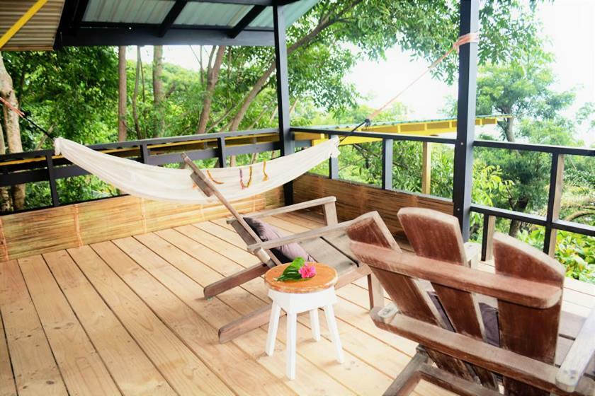 Lookout Inn Beach Rain-Forest Eco Lodge Carate Екстериор снимка